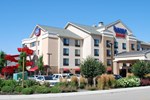 Отель Fairfield Inn & Suites Kelowna