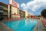Отель Econo Lodge Inn & Suites - Rehoboth Beach