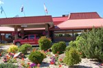 Отель Slave Lake Inn and Conference Centre