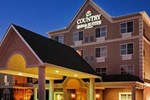 Отель Country Inn & Suites Calhoun