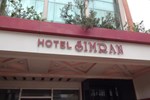 Отель Hotel Simran