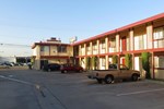 Отель Town House Motel