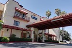Отель Comfort Inn and Suites John Wayne Airport Santa Ana