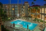 Отель Best Western Plus Scottsdale Thunderbird Suites