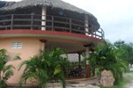 Отель Cenotes Cabañas Suytun