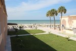 Отель Belleair Beach Resort Motel