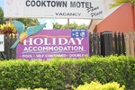 Отель Cooktown Motel / Pams Place Hostel