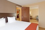 Отель Holiday Inn Express Hotel & Suites Dover