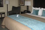 Отель Little Missouri Inn & Suites