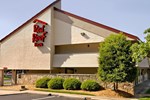 Отель Red Roof Inn Greensboro Coliseum