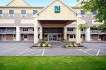 Отель Quality Inn & Suites Maine Evergreen Hotel