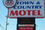 Отель Town and Country Motel