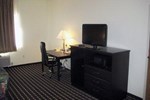 Отель Quality Inn & Suites Lakewood