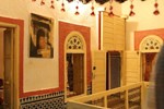 Отель Riad Azrou