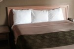 Отель Econo Lodge Sequoia Area