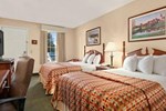 Отель Baymont Inn and Suites - Waycross