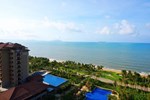 Sanya Bay Guest House All Suites Hotel