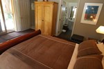Вилла Mirkwood Forest Self-contained Spa Cottages