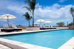Отель La Vista Azul Resort