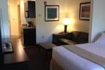 Отель Holiday Inn Express & Suites Geneva Finger Lakes
