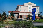 Отель Holiday Inn Express Hotel & Suites BARRIE