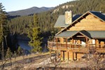 Апартаменты Montana River Lodge