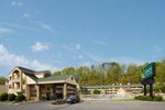 Отель Quality Inn & Suites at Dollywood Lane