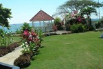 Отель Whispering Bamboo Cove Resort