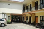 Отель Bergas Indah