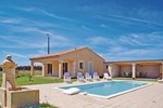 Holiday home Lagnes OP-939