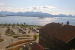 Отель Fjord Panorama with its 222 Peaks