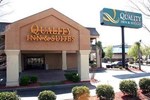 Отель Quality Inn & Suites at Six Flags