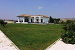 Villa Olivo Maroni