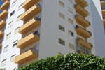 Апартаменты Apartamentos Turísticos Coral da Rocha 3