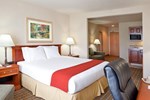 Отель Holiday Inn Express Hotel & Suites Columbus Southeast