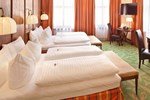 Отель BEST WESTERN Plus Hotel Goldener Adler Innsbruck