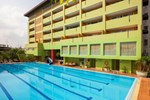 Aiya Residence & Sport Club BTS Budget Hotel