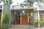 Апартаменты Nusawiru Guest House