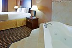 Отель Holiday Inn Express Hotel & Suites Dallas Central Market Center