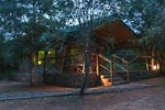 Отель Baluleni Safari Lodge