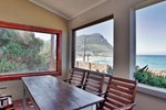 Апартаменты Holiday home Simons Town Lodge