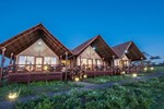 Отель Lake Ndutu Luxury Tented Lodge