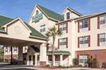 Отель Country Inn & Suites - Brunswick