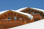 Three-Bedroom Villa Lodges Et Chalets Des Alpages 1