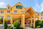 Отель La Quinta Inn & Suites Cookeville