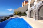 Stunning Villa With Private Heated Pool