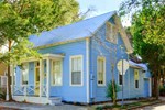Blue Bell Cottage by Vacation Rental Pros