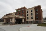 Отель Holiday Inn Express Hotel & Suites Ralston Arena