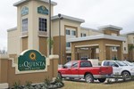 Отель La Quinta Inn & Suites Gonzales