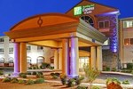 Отель Holiday Inn Express Hotel & Suites Carlsbad